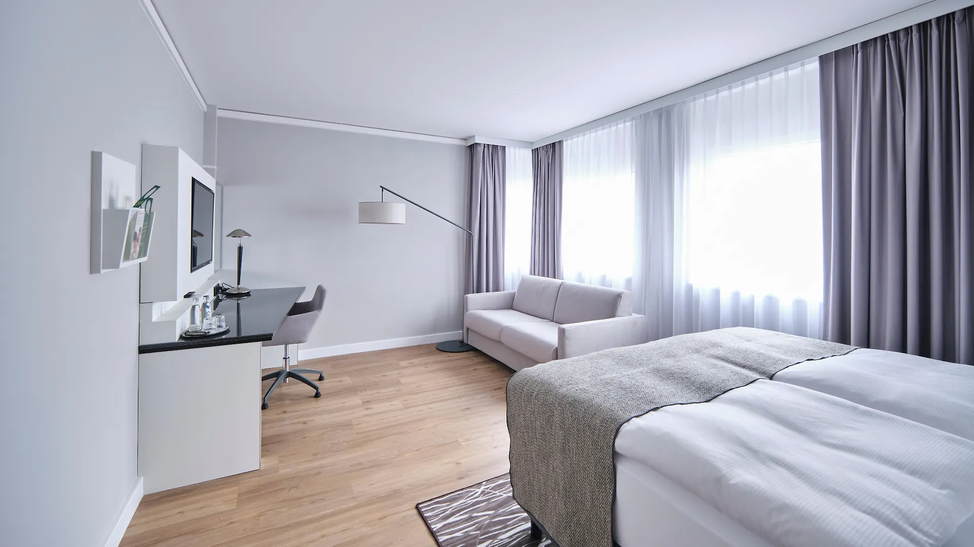 Holiday Inn Berlin Airport - Conference Centre By Ihg Schönefeld Hotel