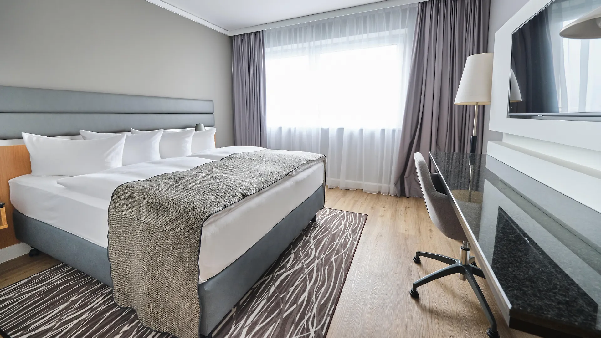 **** Hotel Holiday Inn Berlin Airport - Conference Centre By Ihg Schönefeld Deutschland