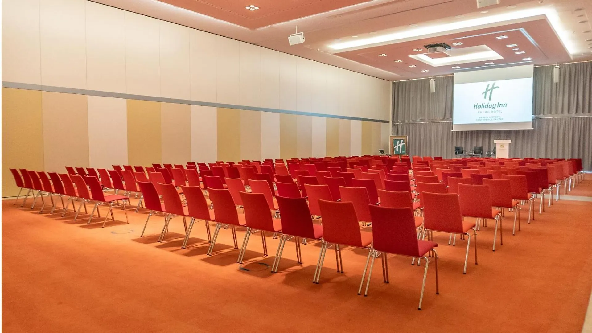 Holiday Inn Berlin Airport - Conference Centre By Ihg Schönefeld 4*,